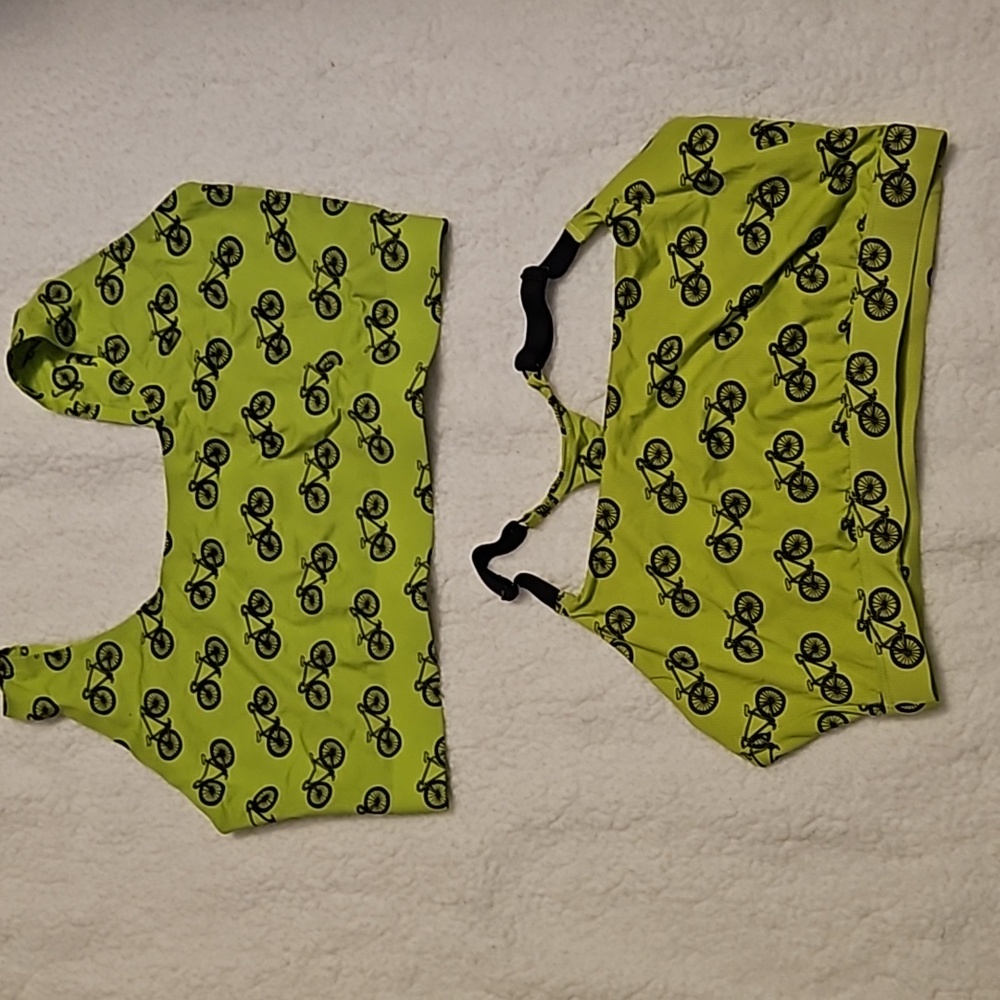 Lot of 2 MeUndies Sports Bras